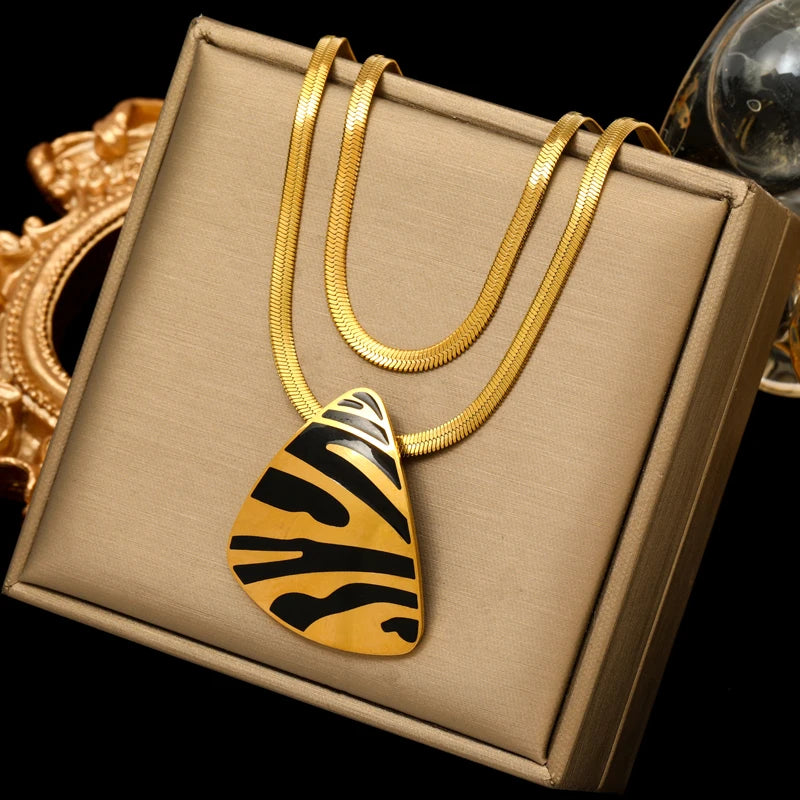 Tiger Stripe Dual-Layer Stainless Steel Pendant Necklace – Waterproof & Stylis