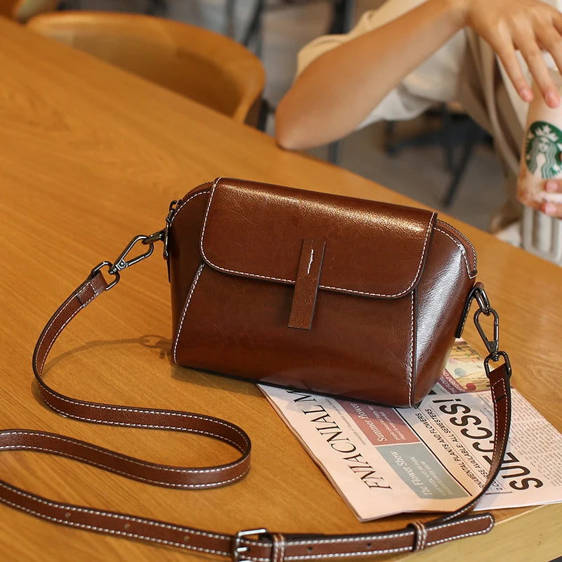 DONNAIN Lederen Sling Bags Crossbody Vrouwen, Minimalistische Stijl Casual Borstzakken met Brede Riem, Koffie, M