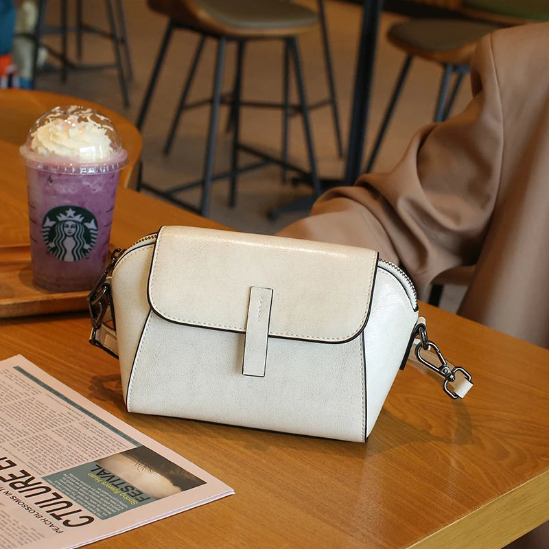Classic Brown Crossbody Bag – Minimalist Everyday Style