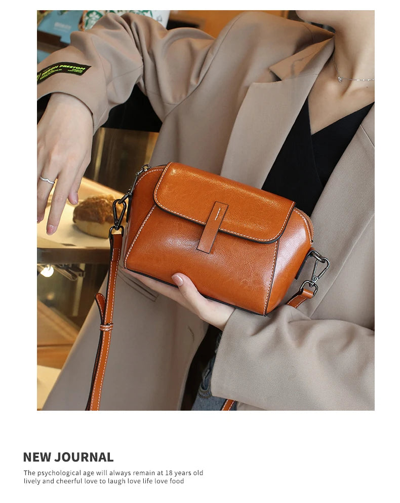 Classic Brown Crossbody Bag – Minimalist Everyday Style