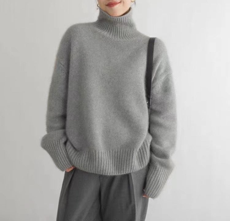 Elegant Wool Pullover Sweater – Loose Fit, Thick Knit, Minimalist Chic