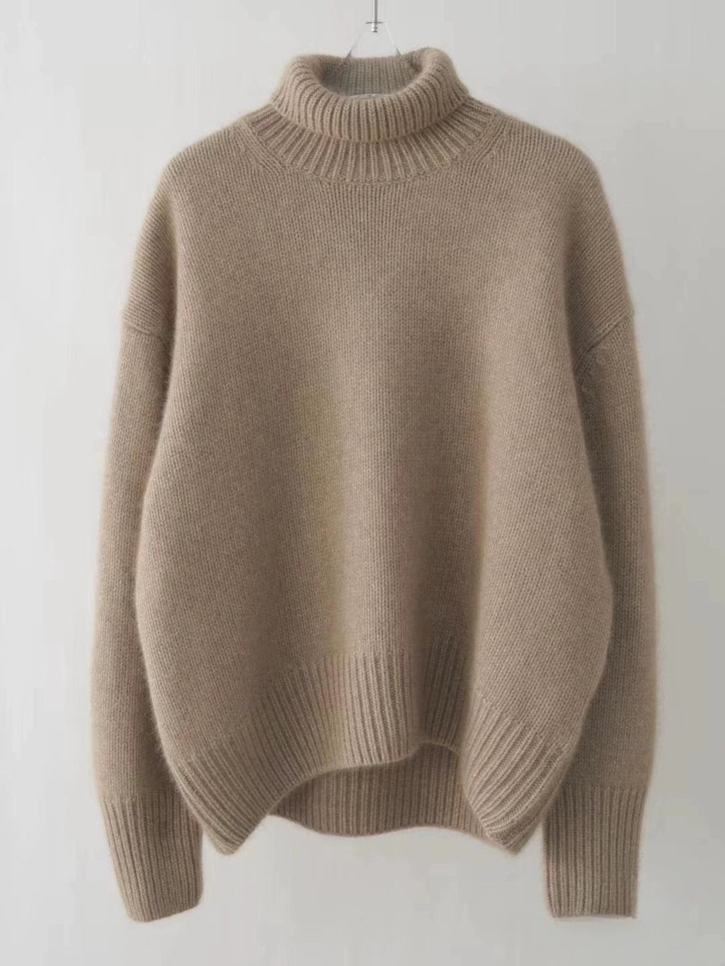 Elegant Wool Pullover Sweater – Loose Fit, Thick Knit, Minimalist Chic