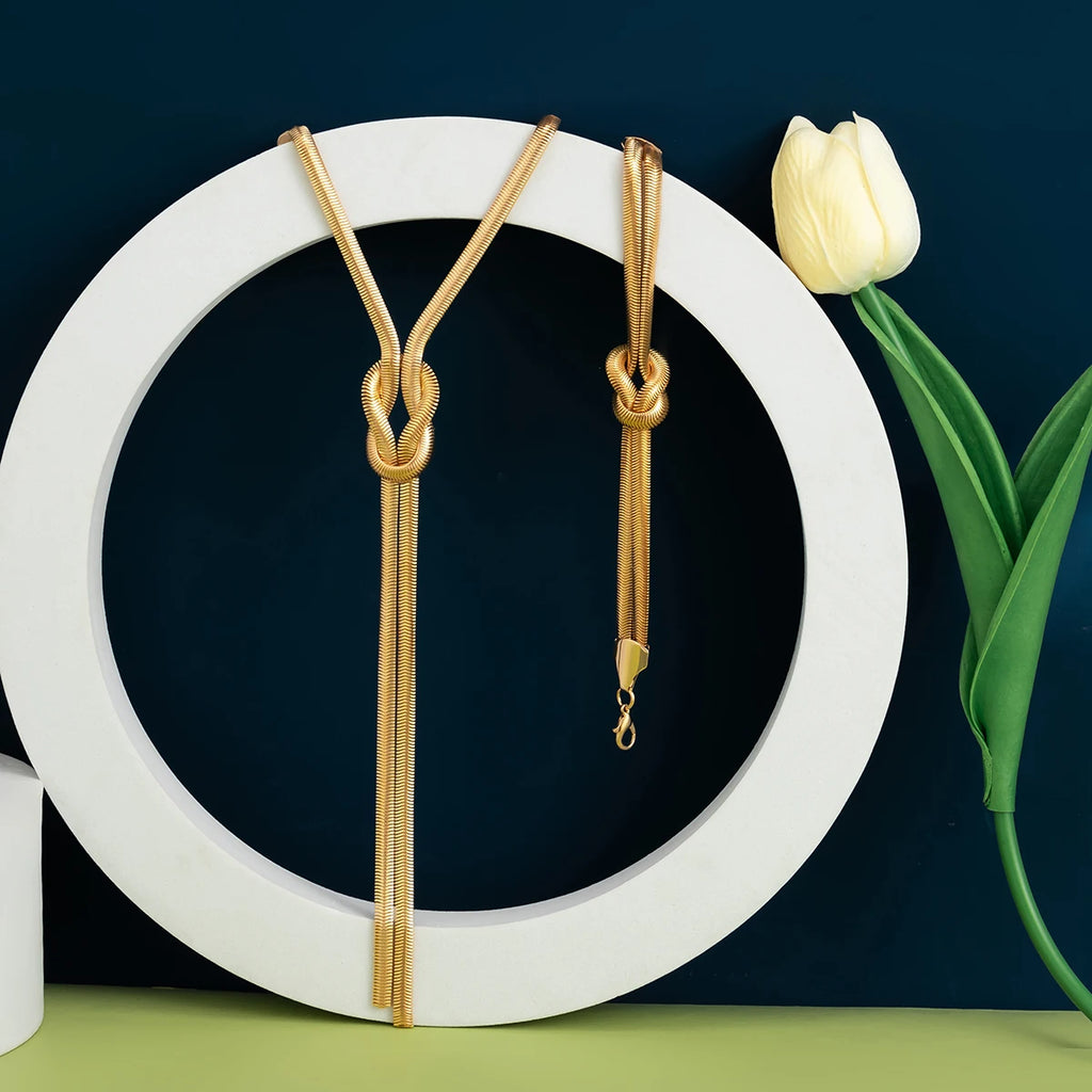 Gold Knotted Necklace & Bracelet Set – Elegant Statement Jewelry