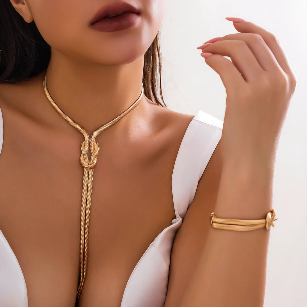 Gold Knotted Necklace & Bracelet Set – Elegant Statement Jewelry
