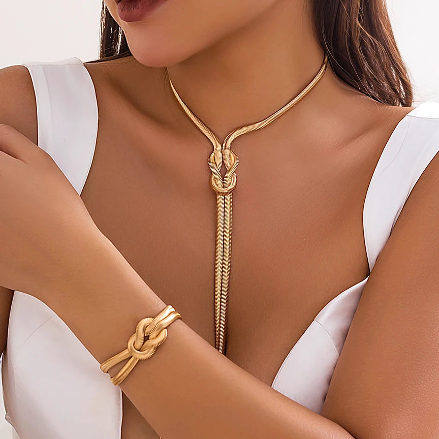Gold Knotted Necklace & Bracelet Set – Elegant Statement Jewelry